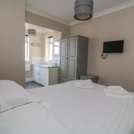 North Beach Lodge Скарбъро Екстериор снимка