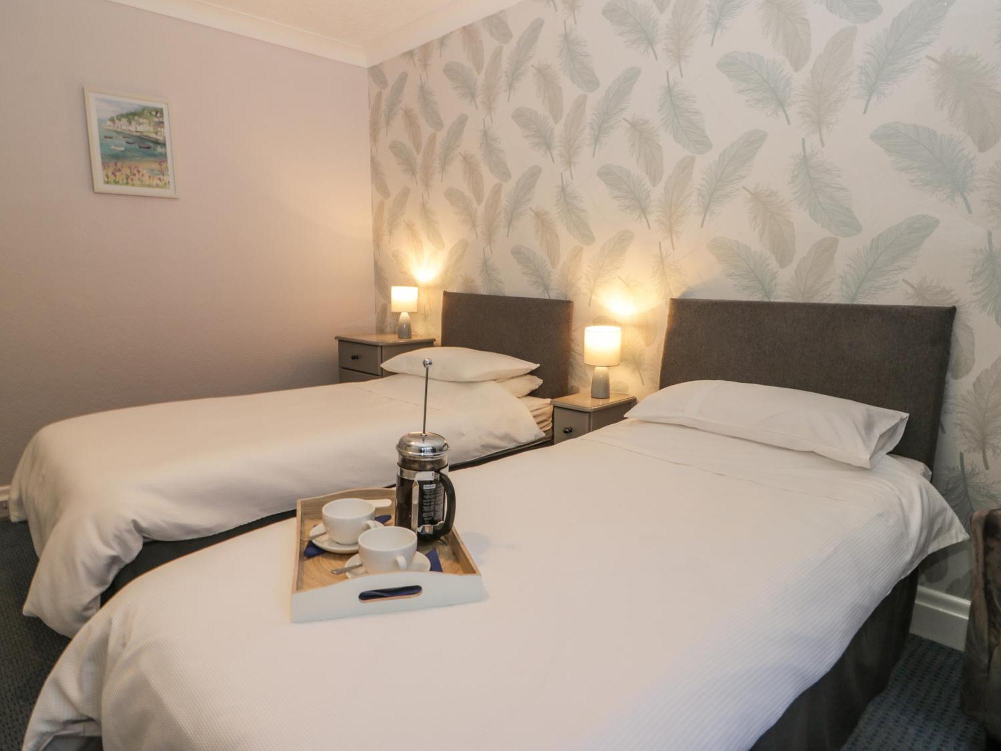 North Beach Lodge Скарбъро Екстериор снимка