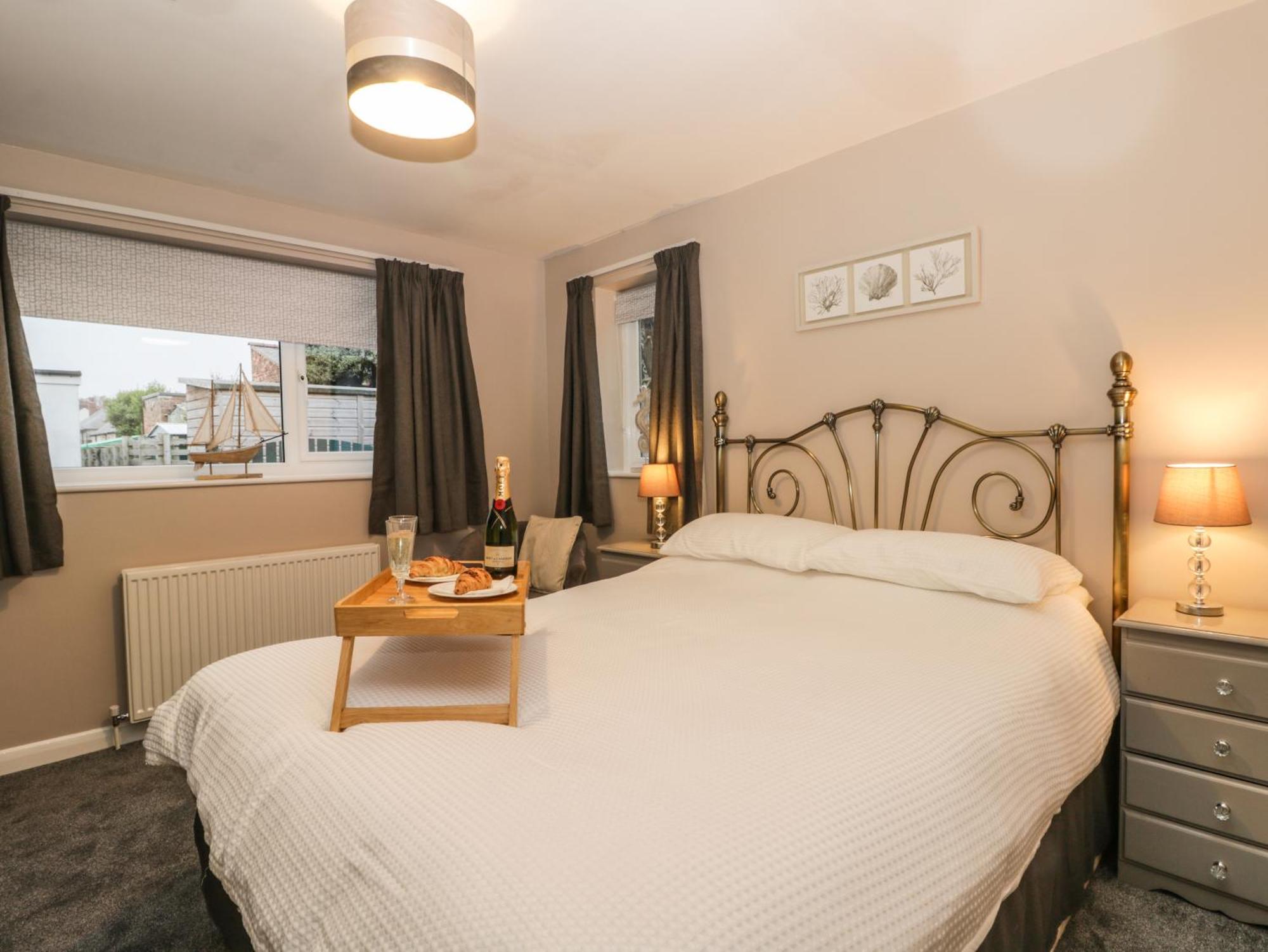 North Beach Lodge Скарбъро Екстериор снимка