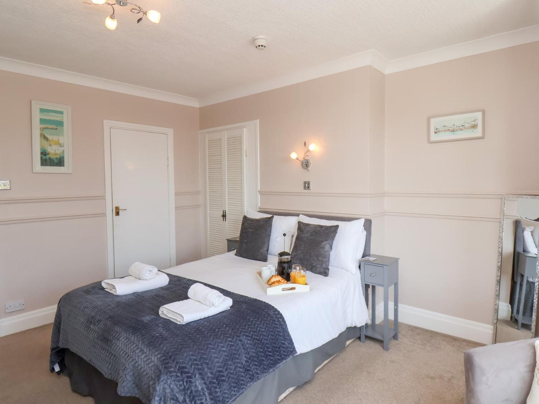 North Beach Lodge Скарбъро Екстериор снимка