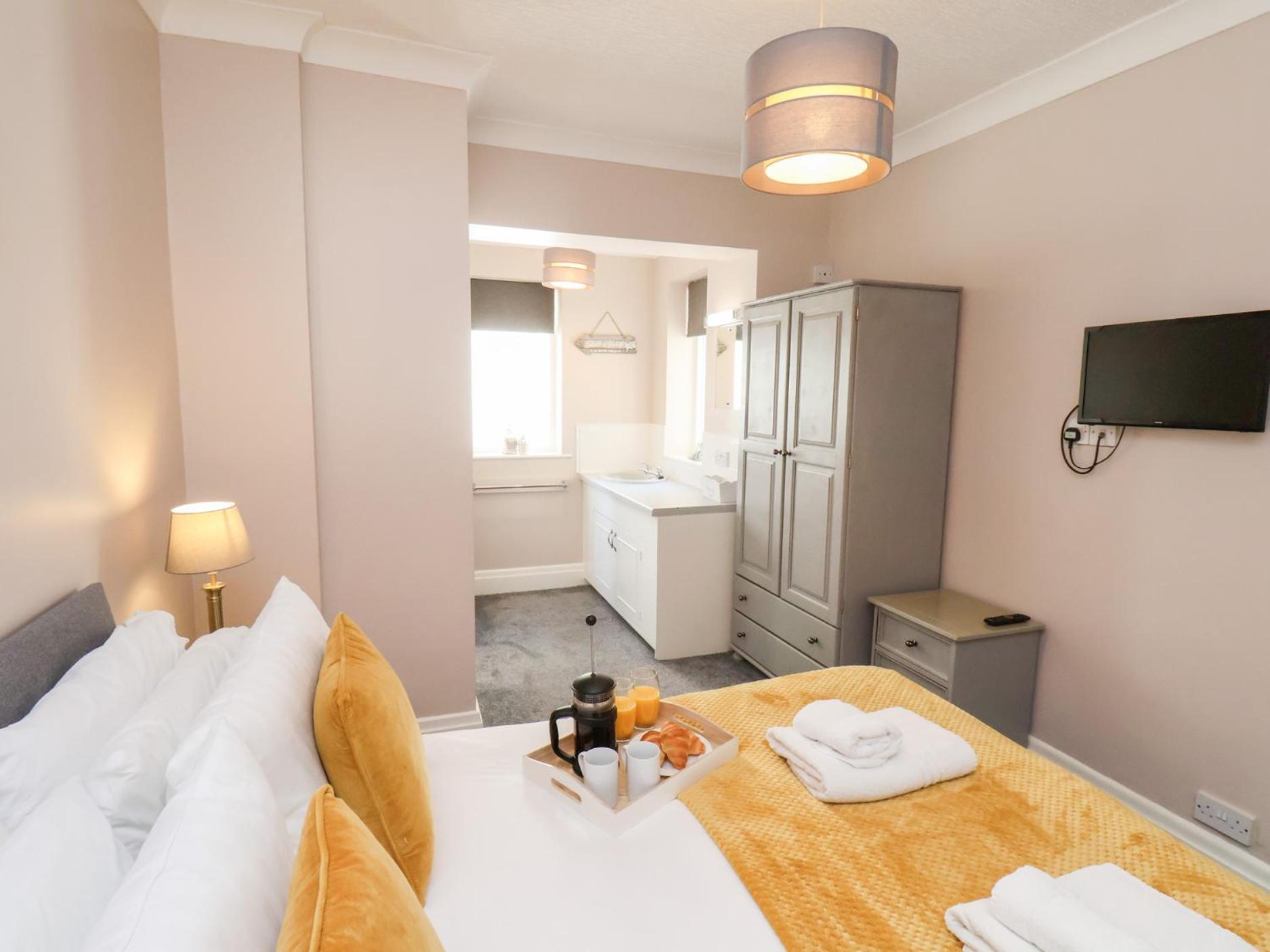 North Beach Lodge Скарбъро Екстериор снимка