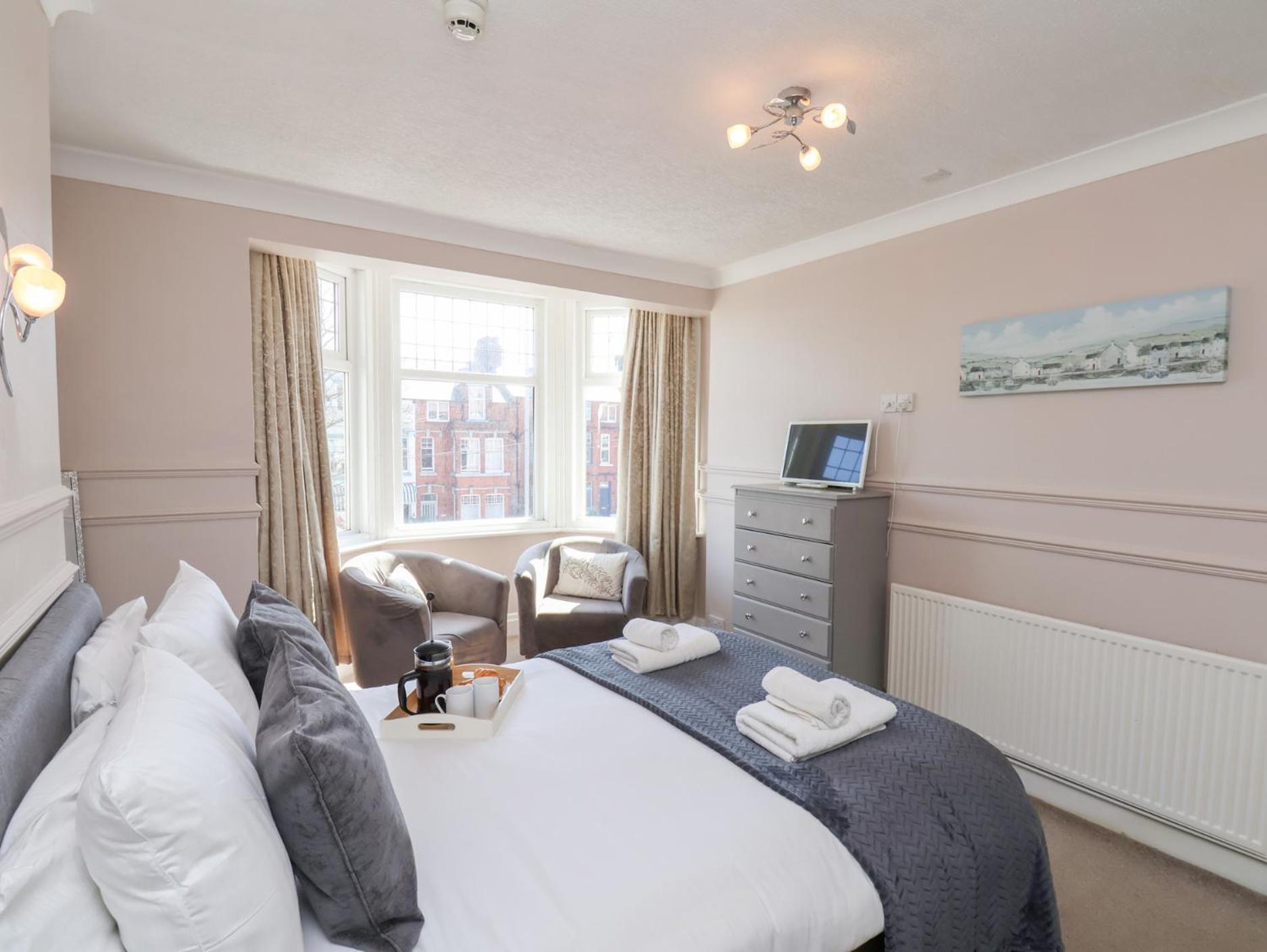 North Beach Lodge Скарбъро Екстериор снимка