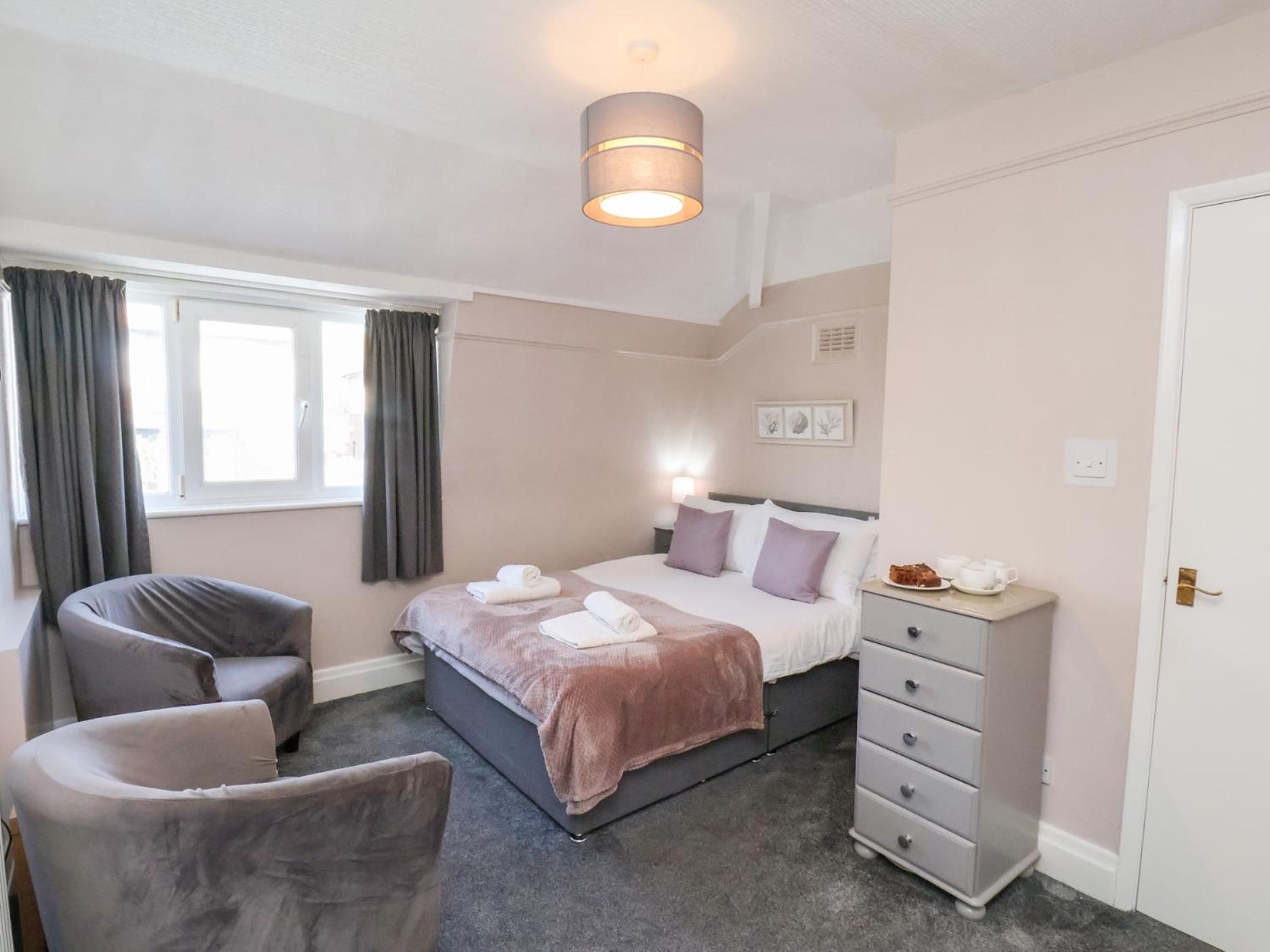 North Beach Lodge Скарбъро Екстериор снимка