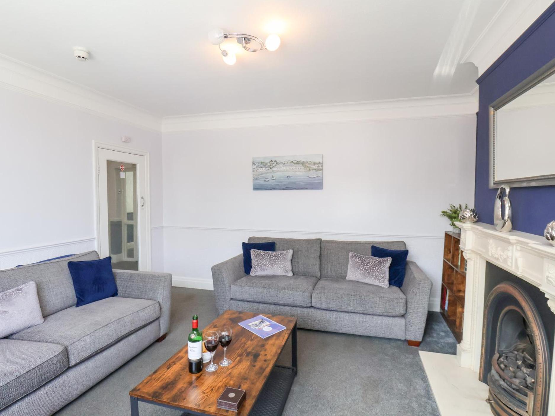 North Beach Lodge Скарбъро Екстериор снимка